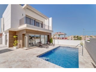 3 Bedrooms - Villa - Alicante - For Sale