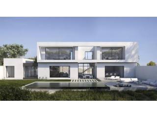 4 bedroom Villa For Sale: Milano Villa..