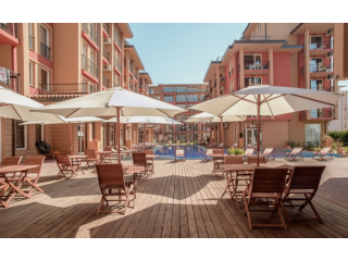 “Sunny View Central” - Stylish apa..