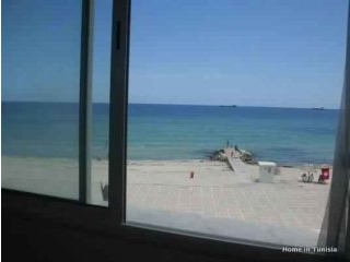 APPARTEMENT FRONT DE MER