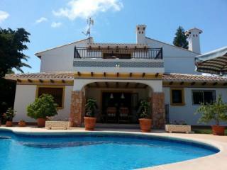 Detached villa for sale 1.500.000..