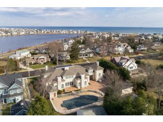 7 bedroom Detached House For Sale: 217..