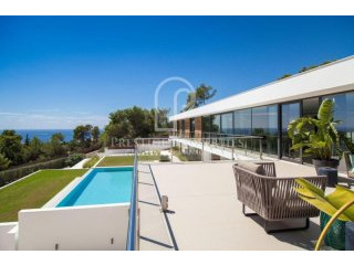 Contemporary designer villa with sea..