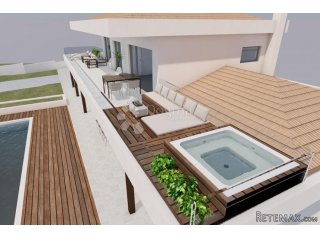 LUKSUZNA VILLA SA PREDIVNIM POGLEDOM NA MORE