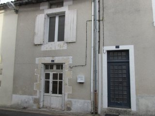 Town House In Civray