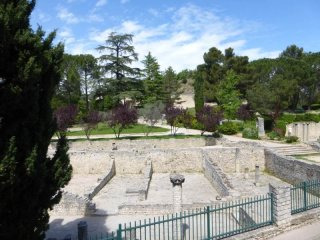 1 Bed Apartment With Terrace And Views..