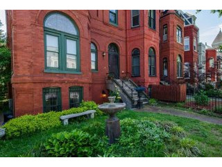 2 bedroom Town House For Sale: 1645..