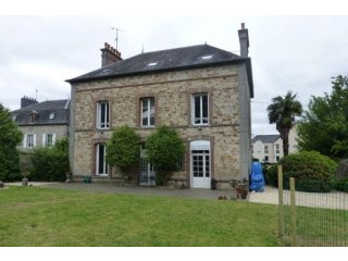 Well Maintained Townhouse Currently Run..
