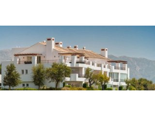 2 bedroom property near La Mairena Back..