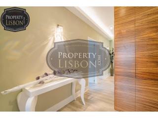 Furnished T2 Lisbon Apartment for Sale..
