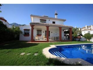 4 bedroom detached villa for sale