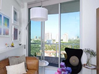1 bedroom Flat For Sale: 3029 NE 188 ST..