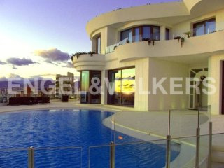 The Pearl Of The Costa Blanca