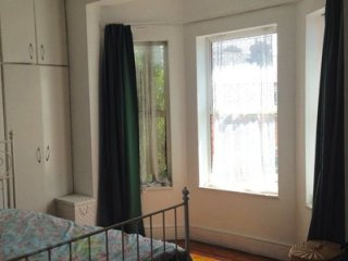 Haroldville Avenue 17, Dolphin's Barn..