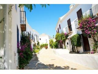 3 bedroom town house for sale