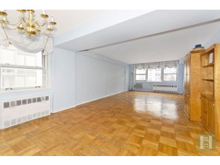 1 bedroom Apartment For Sale: 404 EAST..