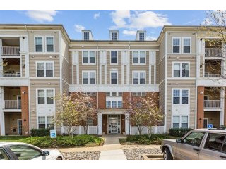 2 bedroom Apartment For Sale: 101..