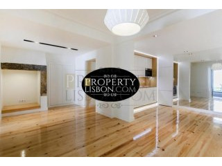 Renovated 2-bedroom apartment with..