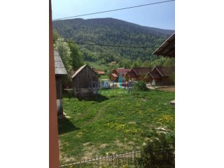 Jasenak - građevinsko zemljište sa štalom, građevinom pol..