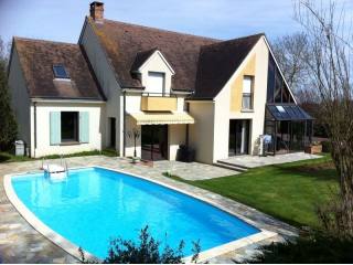 Architect Designed House with Pool
