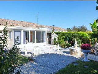 3 Bedroom Bungalow With Garage, Garden..