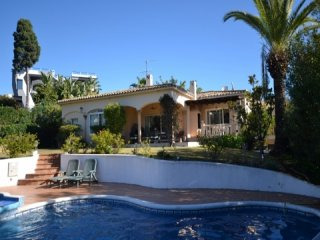 4 Bedroom Villa For Sale In La Quinta..
