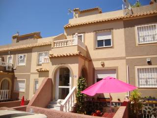 3 Bed Townhouse with Air Con
