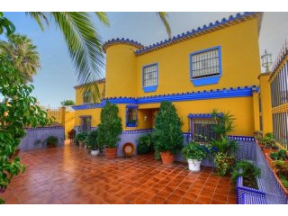 5 Bedrooms - House - Malaga - For Sale