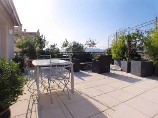 Roof terrace 4 bedroom apartment..