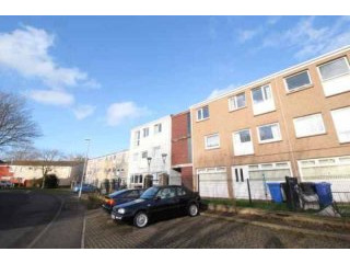 2 bedroom, Flat house for sale