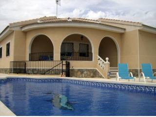 3 Bedrooms - Villa - Alicante - For Sale