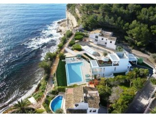 4 Bedrooms - Villa - Alicante - For Sale