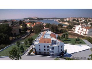 ISTRA, PULA LUKSUZNI DVOSOBAN APARTMAN U PRIZEMLJU 2.RED...