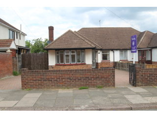 2 Bedrooms - Bungalow - For Rent