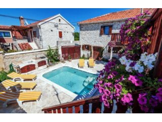Zadar,Arbanasi - PROFITABILNA INVESTICIJA! 6 apartmana s baz
