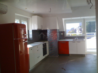 2 bedroom apartment and a large terrace..