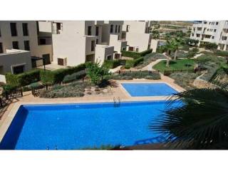 * STUNNING 2 BED GROUND FLOOR APARTMENTS