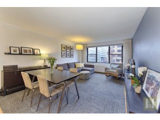 1 bedroom Apartment For Sale: 201 EAST..