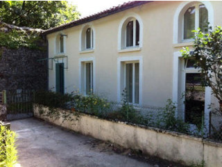 4 Bedroom Cottage For Sale