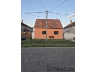 Prodajem kucu u Krcedinu