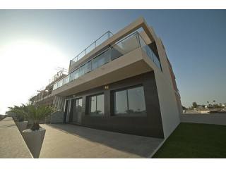 * Prime Location Beach Apartments