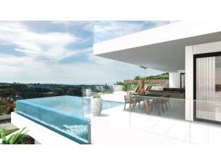 4 Bedrooms - House - Andalucia - For..