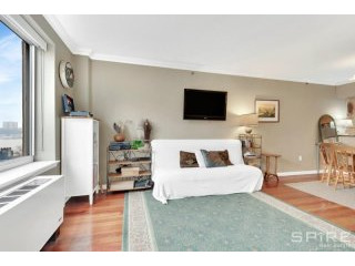 2 Bedrooms - Condo - New York State -..