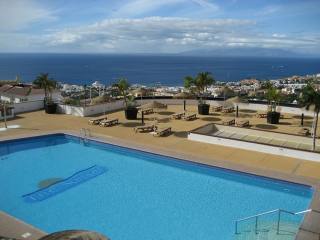 2 Bedrooms - Apartment - Adeje - For..
