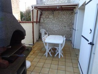 2 Bedrooms - Country House -..