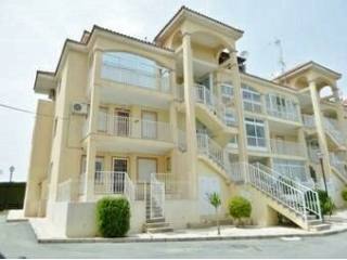 * 3 BED GROUND FLOOR APARTMENT WITH POOL