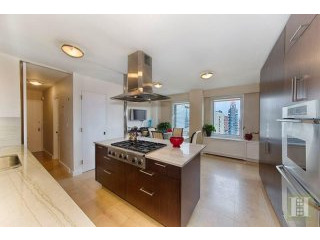 3 bedroom Apartment For Sale: 303 EAST..