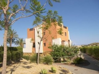 Town House / Village House in Vera