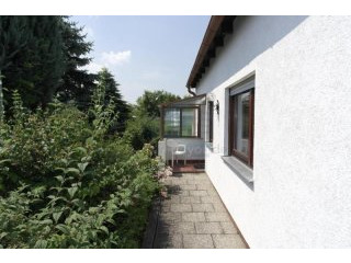 Apartment im grunen - in eigenem Haus /..