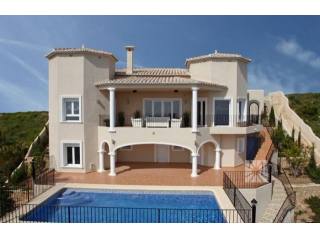 Villa extraordinary sea views